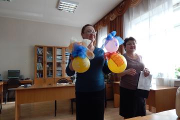 6 марта 2019 года в районной библиотеке совместно с отделением социально-досуговой деятельности для граждан пожилого возраста и инвалидов БУ ОО ЦСОН Корсаковского района прошло мероприятие, посвященное Масленице и международному женскому дню 8 марта.