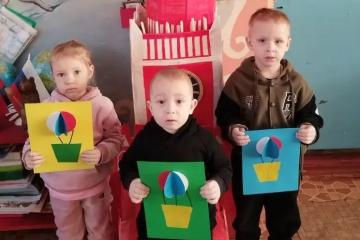 Проведение мероприятия и изготовление открытки «Наши защитники»
